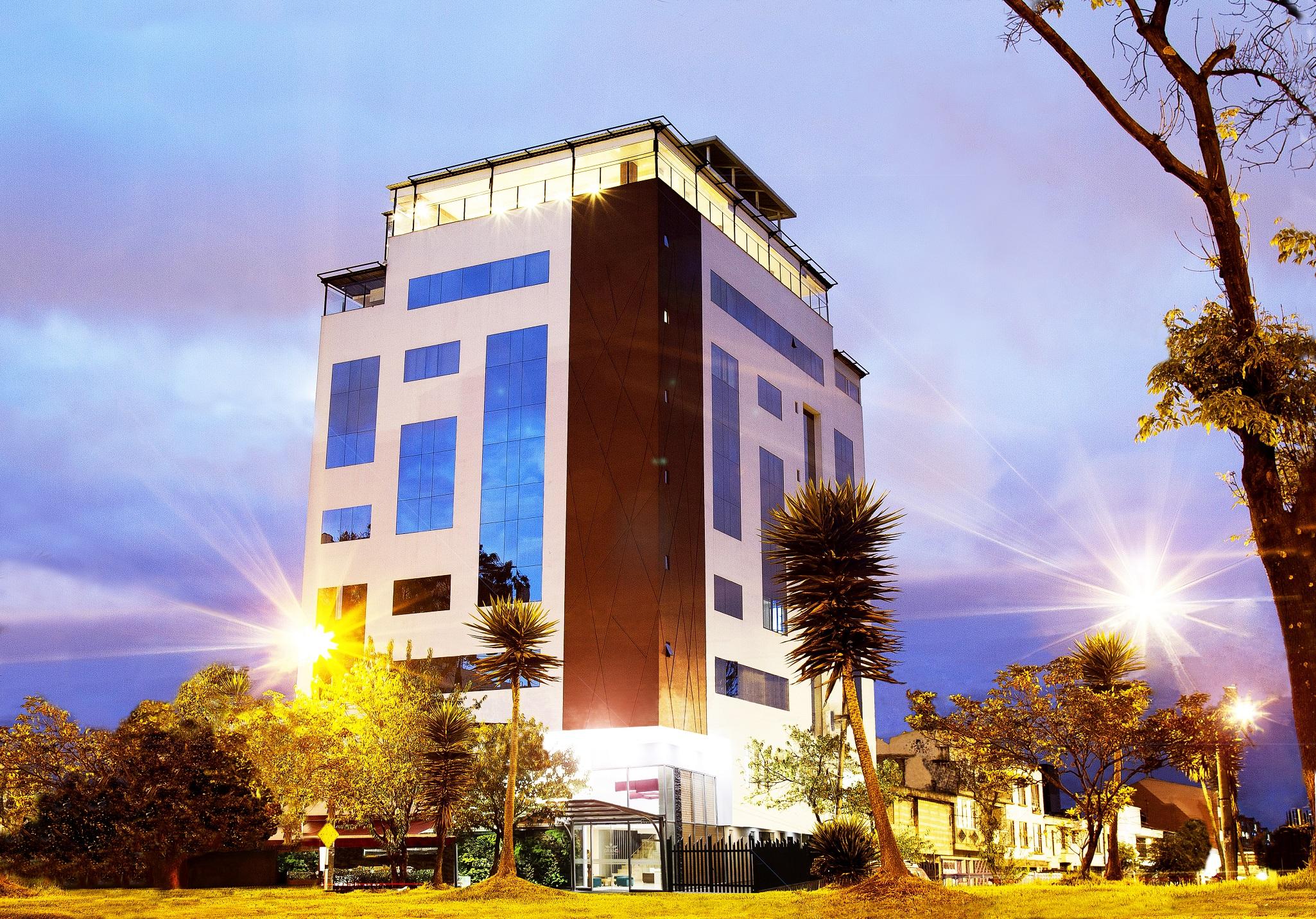 Hotel Grand Plaza Corferias Bogotá Esterno foto