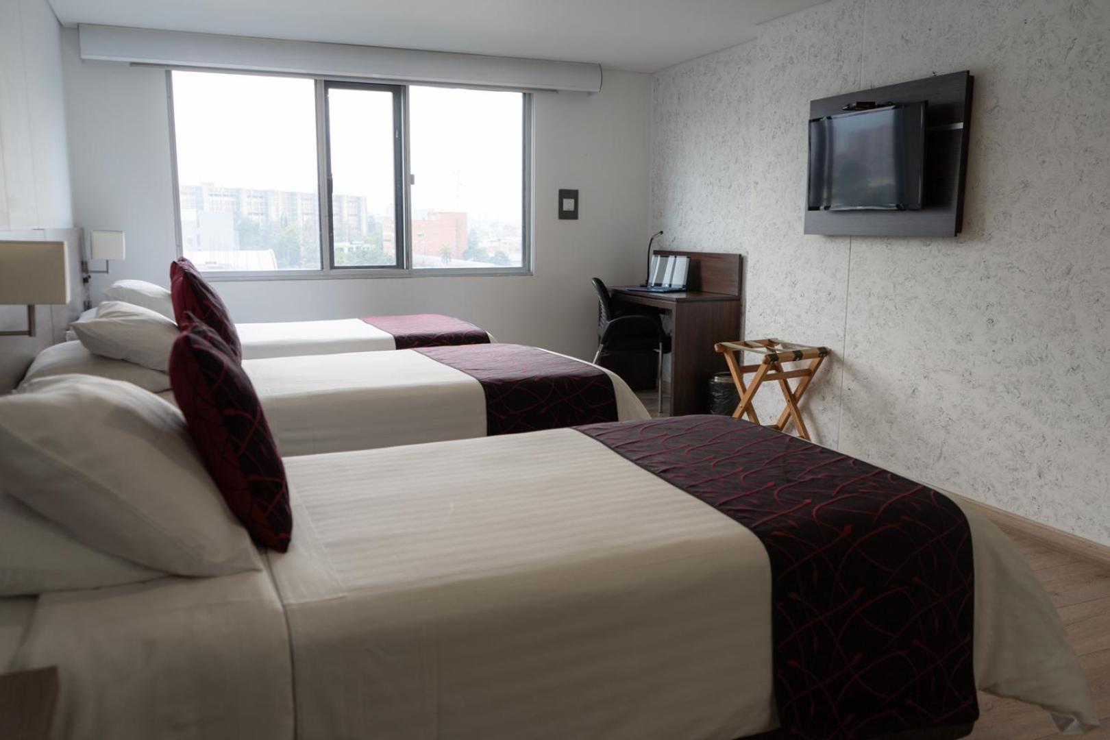 Hotel Grand Plaza Corferias Bogotá Esterno foto