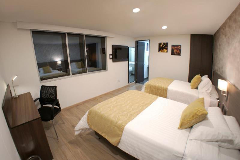 Hotel Grand Plaza Corferias Bogotá Camera foto