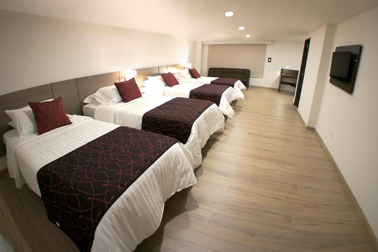 Hotel Grand Plaza Corferias Bogotá Esterno foto