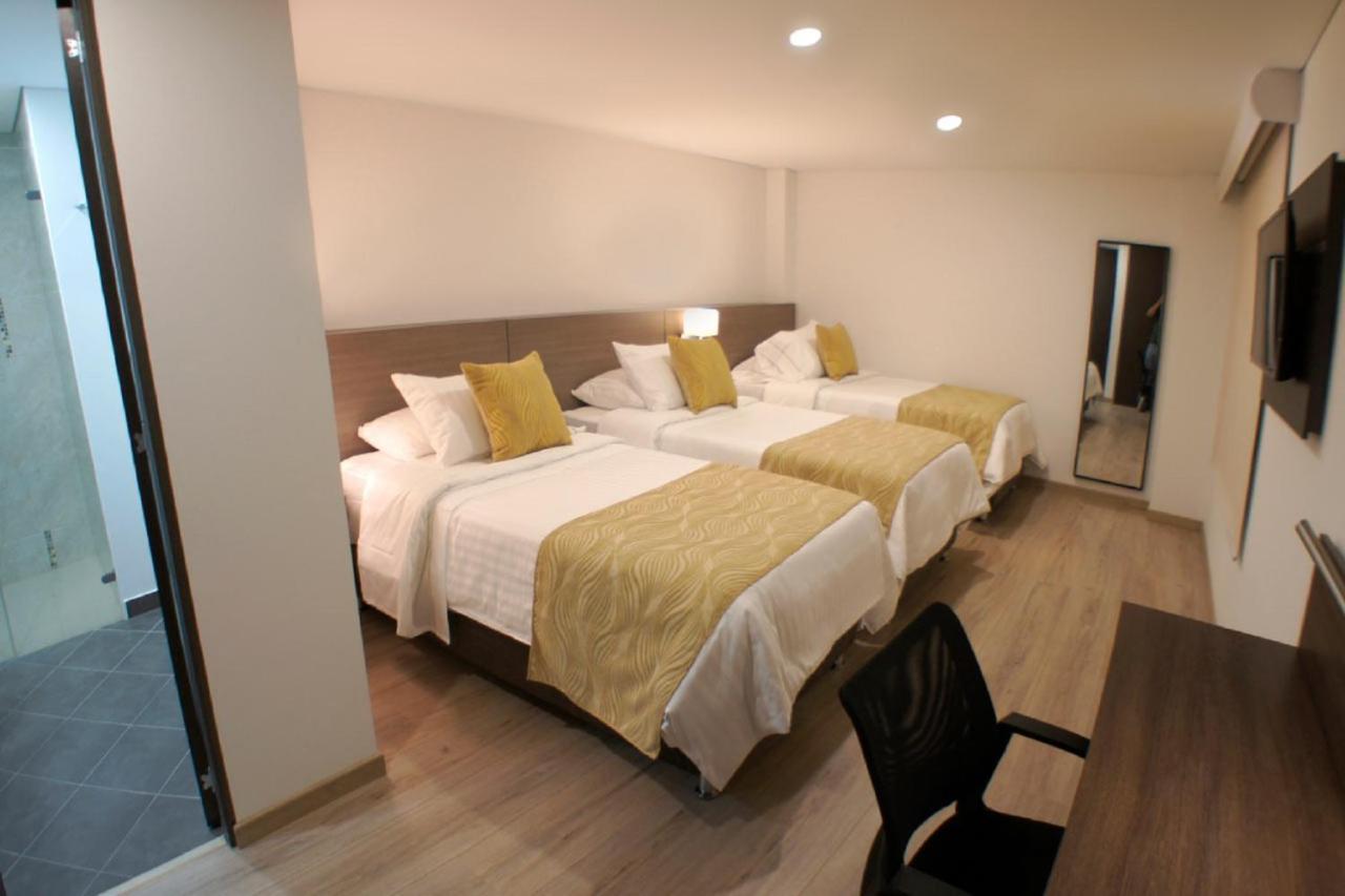 Hotel Grand Plaza Corferias Bogotá Esterno foto